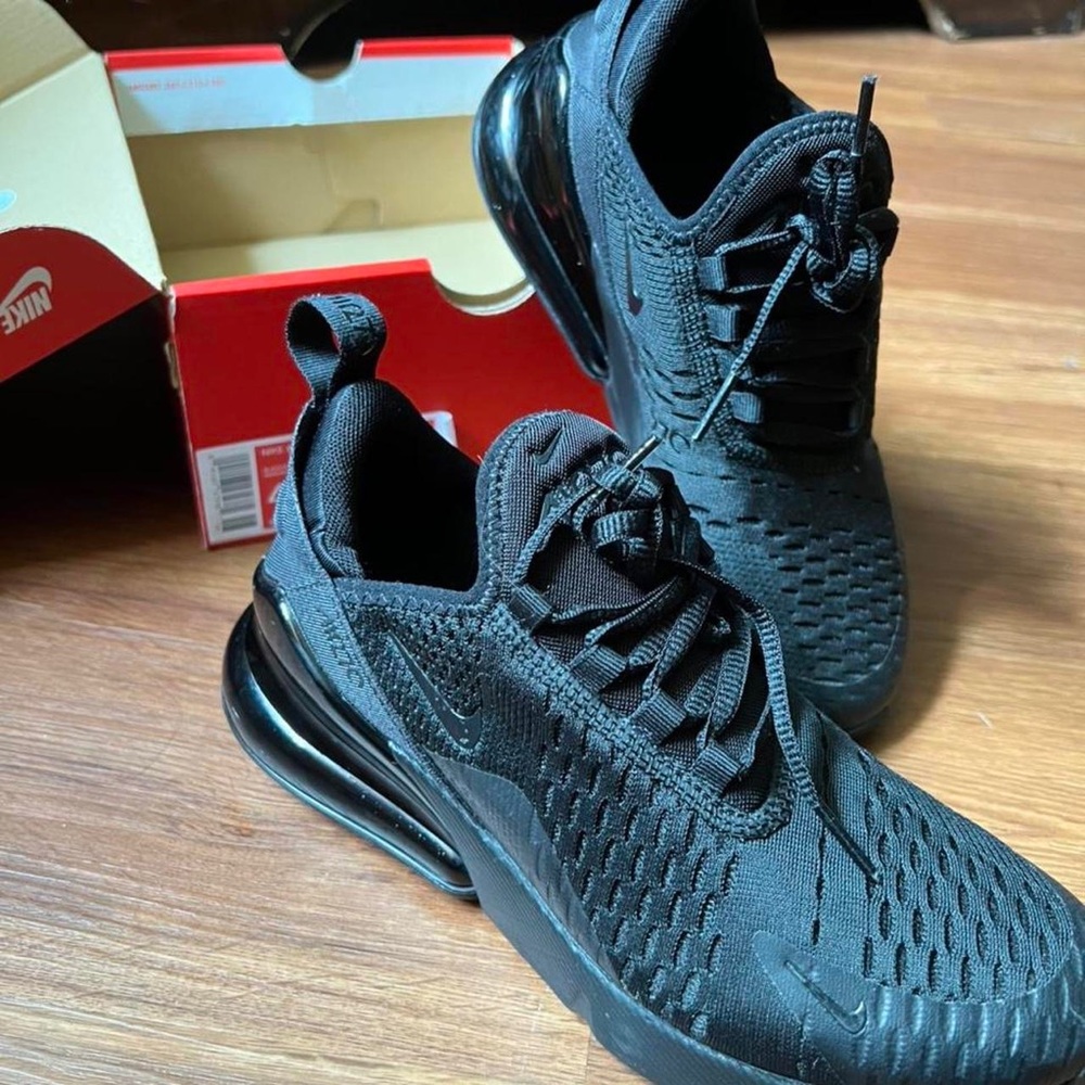 Nike Air Max 270
